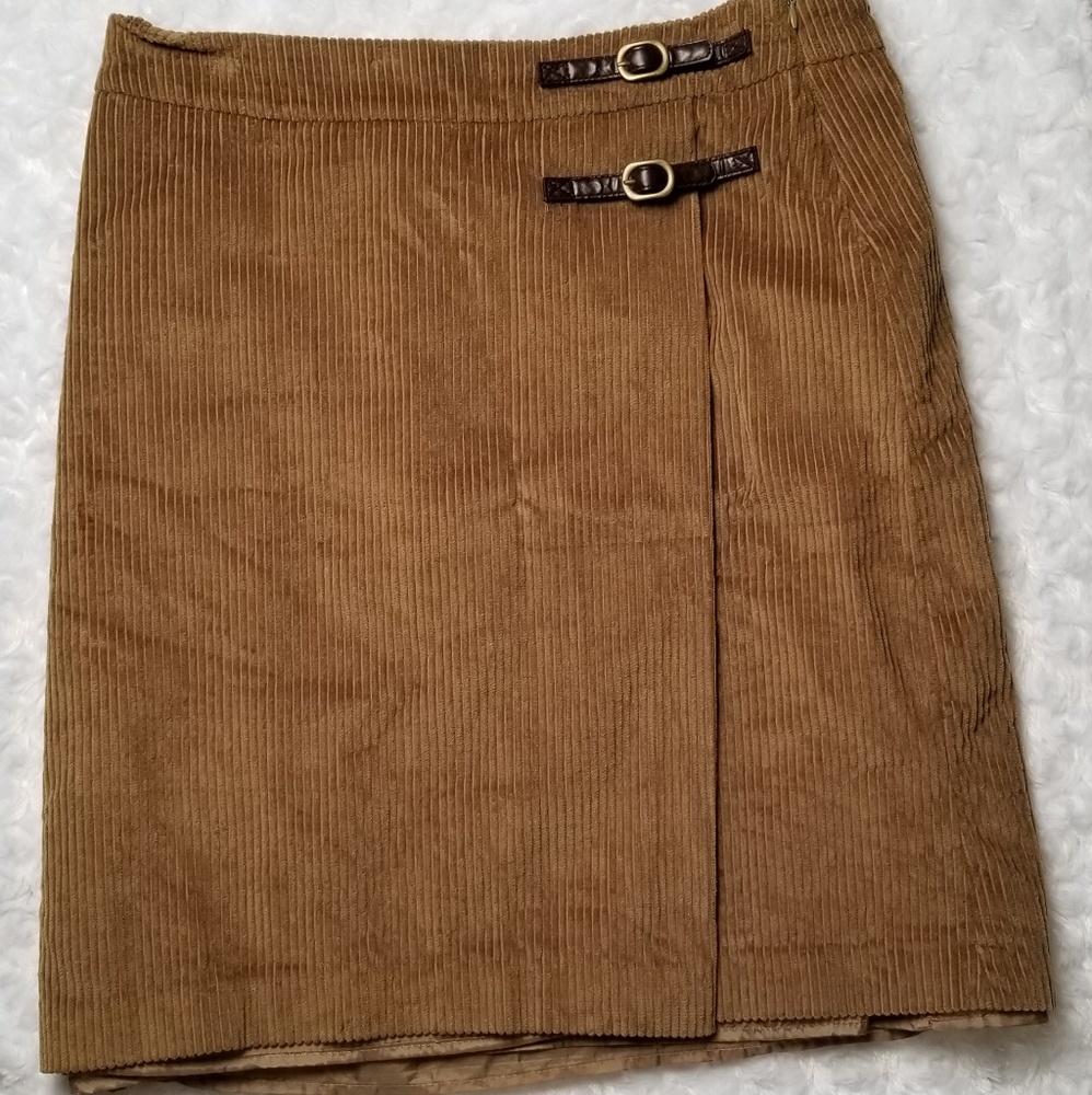 Sweet salty brown cordaroy skirt